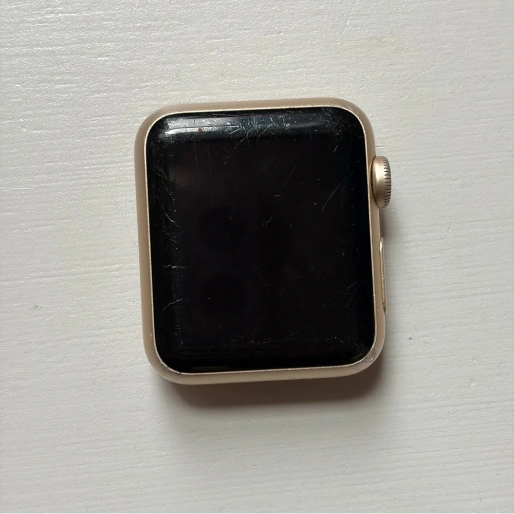 Apple Watch (38mm) Series 1 Gold Aluminum First Generation For Parts / Repair